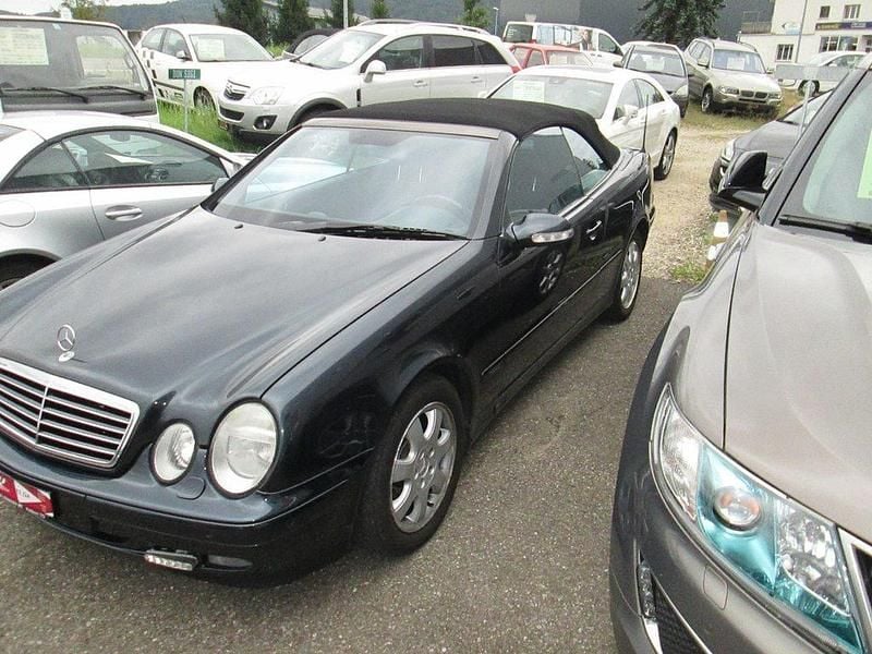 Gebraucht Mercedes CLK320 Avantgarde 218 PS (160 kW) 2000 Schwarz Cabrio