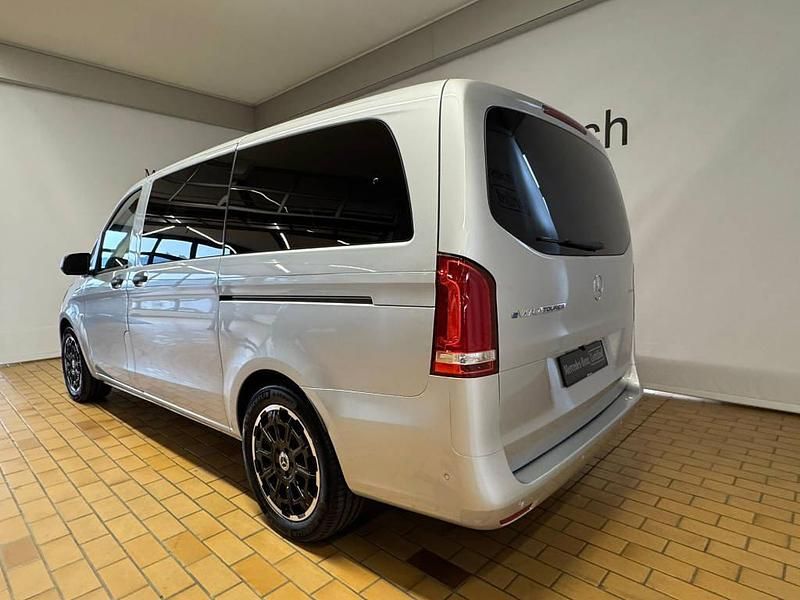 Gebraucht Mercedes e-Vito 150 kW (204 PS) 2024 Silber Van / Kleinbus