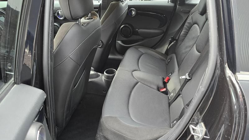 Gebraucht Mini Cooper 136 PS (100 kW) 2019 Kleinwagen