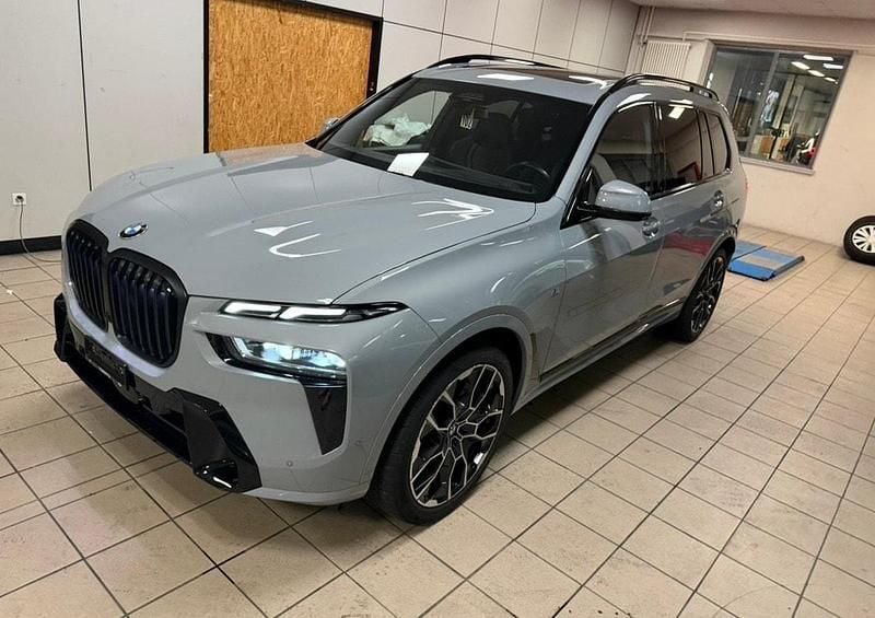 Gebraucht BMW X7 M Sport 340 PS (250 kW) 2024 SUV