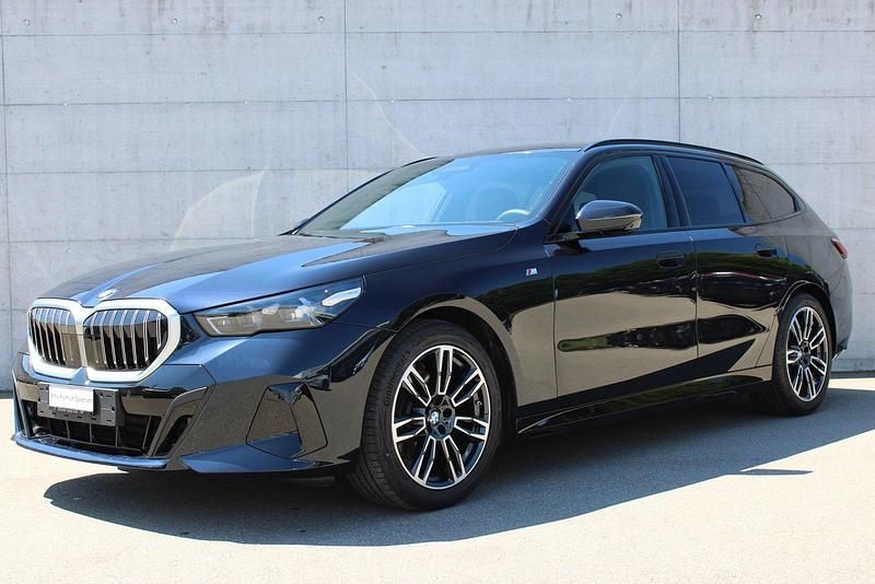 Gebraucht BMW 520 Comfort Edition 197 PS (144 kW) 2024 Kombi