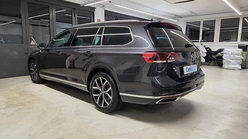 Gebraucht VW Passat Elegance 200 PS (147 kW) 2020