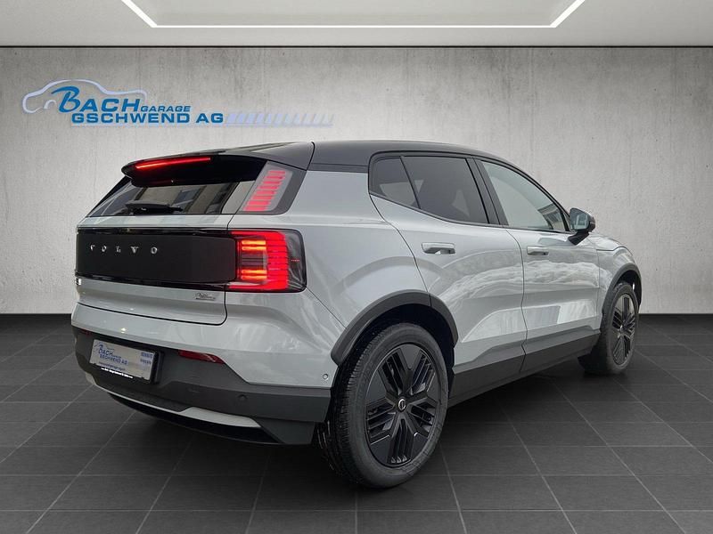 Neu Volvo EX30 CC Performance 314 kW (428 PS) 2025 SUV