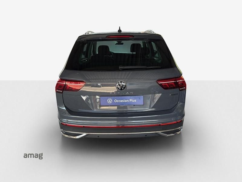 Gebraucht VW Tiguan Elegance 190 PS (139 kW) 2024 Delfingrau metallic SUV