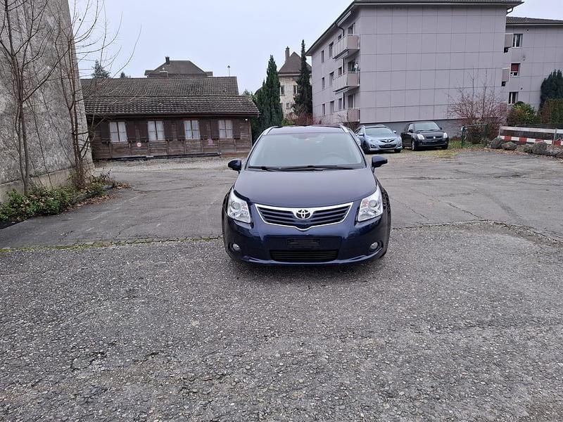 Gebraucht 2012 Toyota Avensis Luna Kombi | CHF 2’900 (Guter Preis) - Bild 1/4