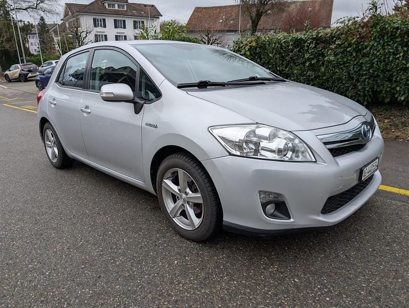 Gebraucht 2012 Toyota Auris Hybrid Sol | CHF 5’400 (Superpreis) - Bild 1/4