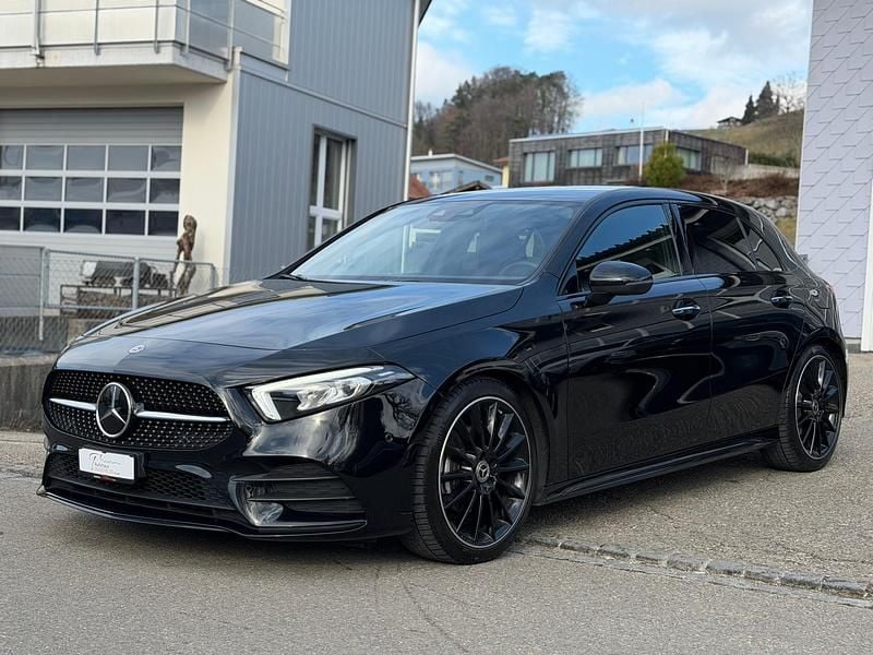 Gebraucht Mercedes A200 AMG line 163 PS (119 kW) 2023