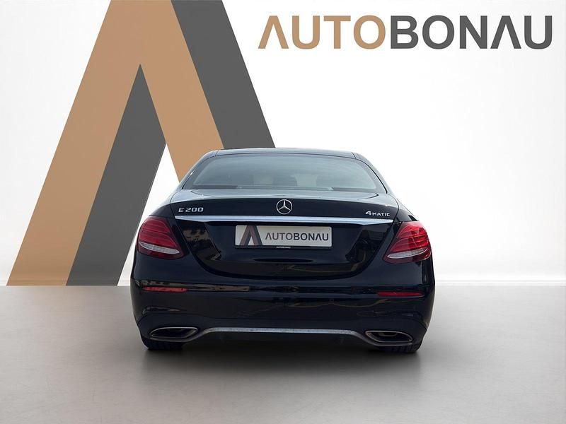 Gebraucht Mercedes E200 AMG line 184 PS (135 kW) 2017 Limousine