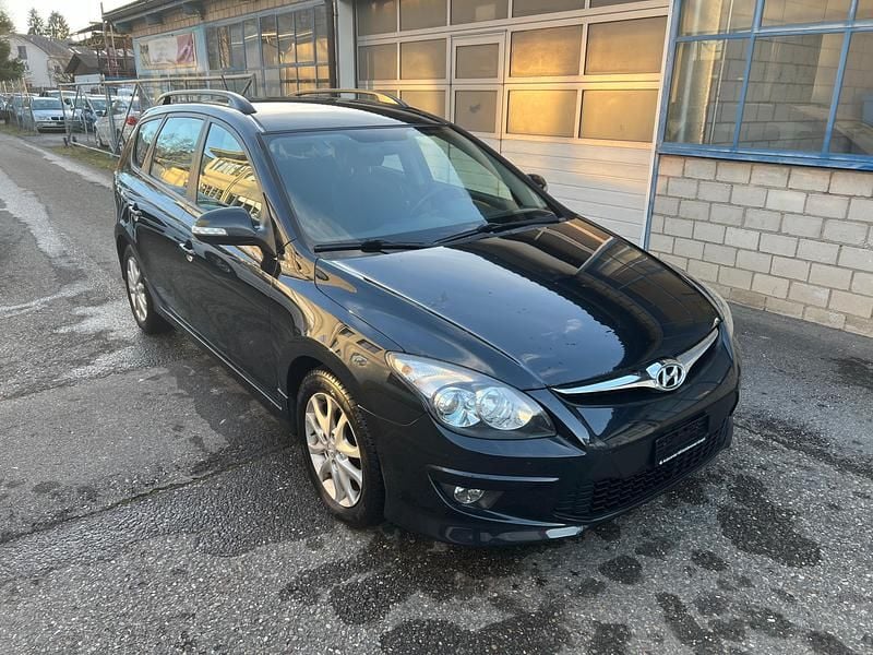 Gebraucht 2010 Hyundai i30 Style Kombi | CHF 3’600 - Bild 1/4
