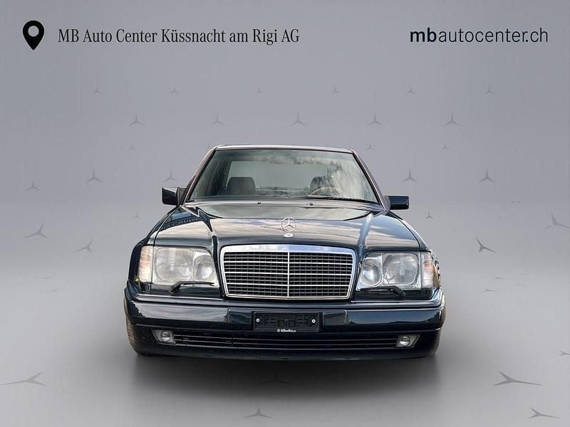 Schwarz Gebraucht 1994 Mercedes E500 Limousine | CHF 108’900 - Bild 1/4