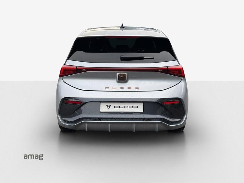 Gebraucht Cupra Born e-Boost 170 kW (232 PS) 2025 Geyser silver Kleinwagen