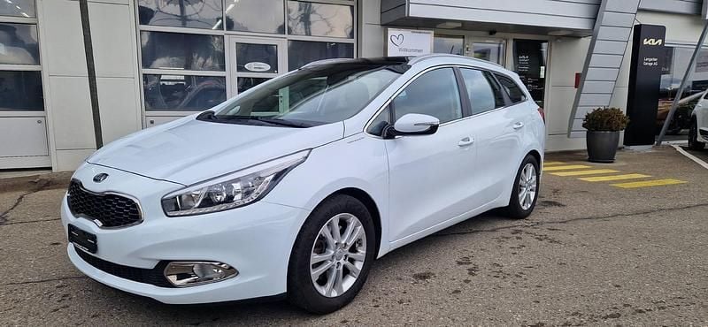 Gebraucht Kia Ceed Sportswagon FIFA World Cup Edition 135 PS (99 kW) 2014 Kombi