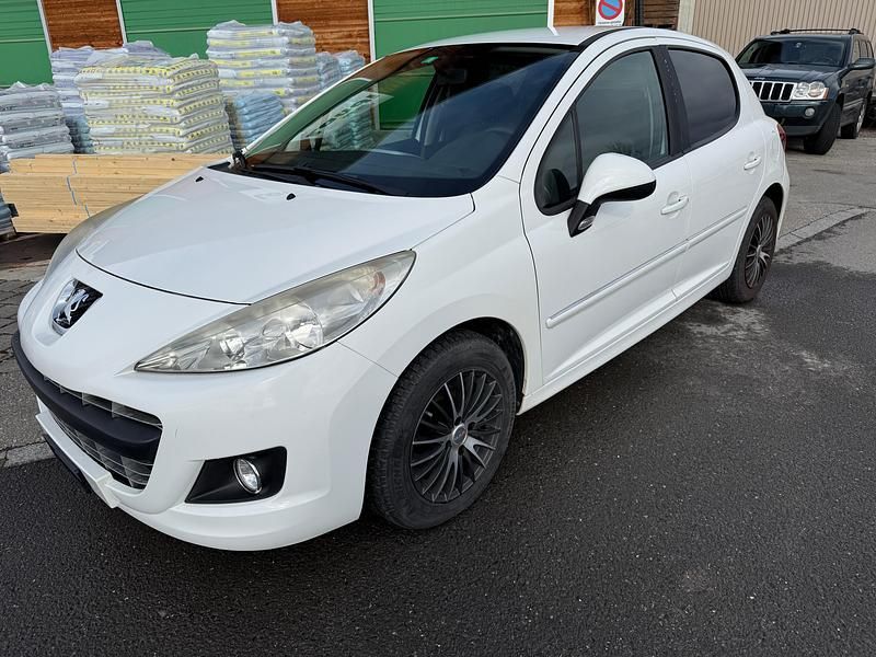 Gebraucht Peugeot 207 95 PS (69 kW) 2011