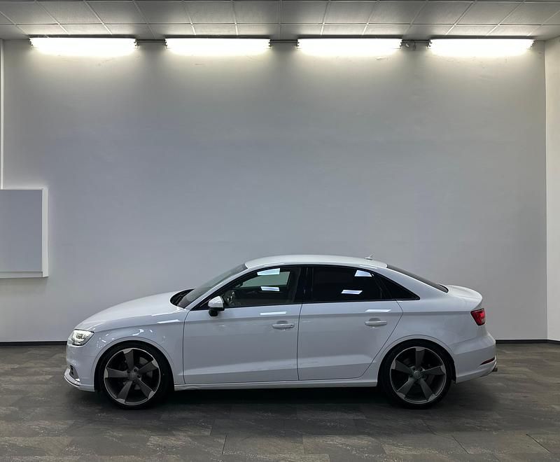 Gebraucht Audi A3 Sport 190 PS (139 kW) 2018 Limousine