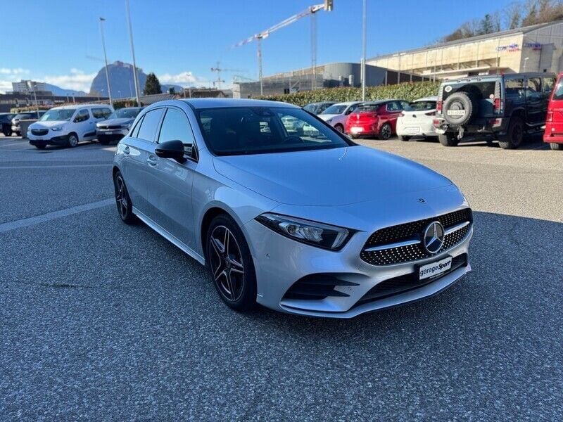 Gebraucht Mercedes A200 AMG line 163 PS (119 kW) 2021