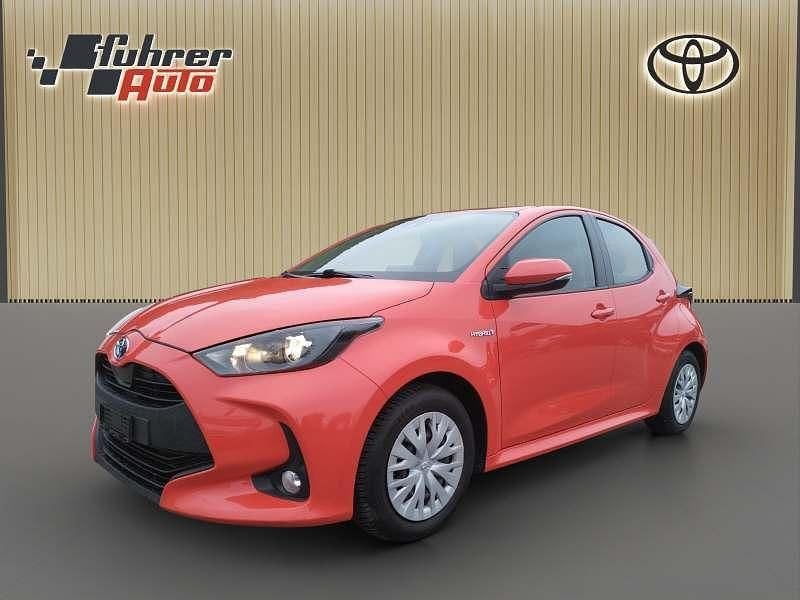 Rot Gebraucht 2021 Toyota Yaris Hybrid Comfort Limousine | CHF 16’500 (Fairer Preis) - Bild 1/3