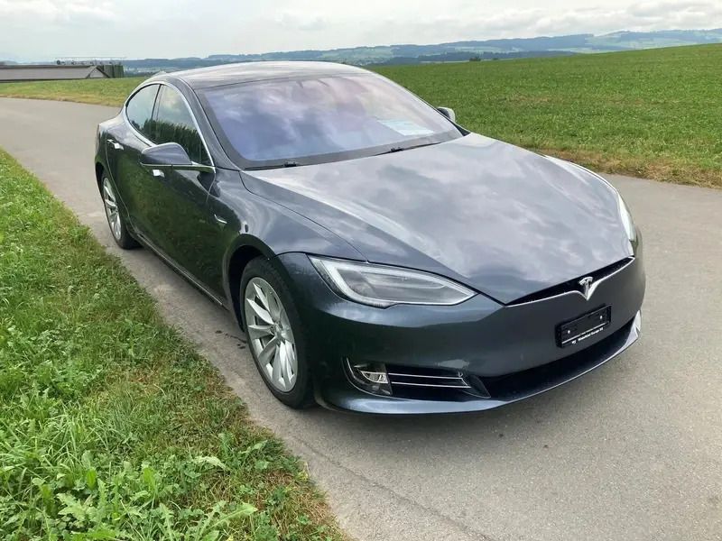 Gebraucht 2019 Tesla Model S Kleinwagen | CHF 42’590 - Bild 1/4