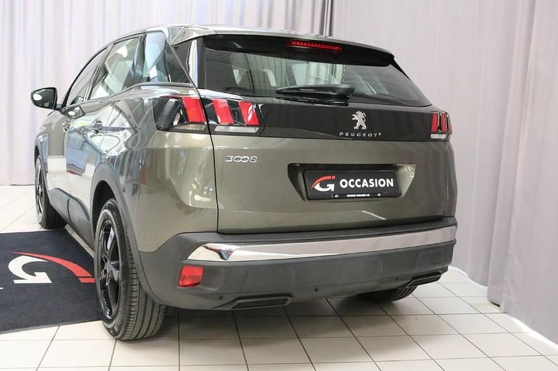 Gebraucht Peugeot 3008 Active 120 PS (88 kW) 2017 Grau SUV