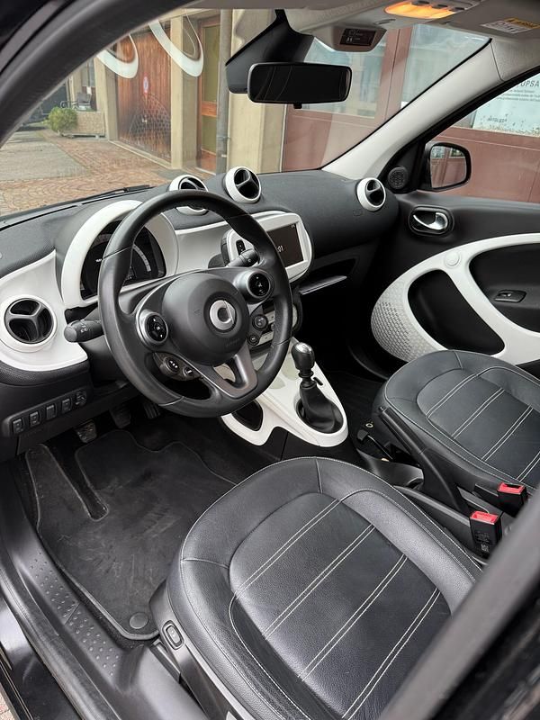 Gebraucht Smart ForFour Passion 90 PS (66 kW) 2015 Kleinwagen