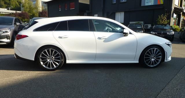 Gebraucht Mercedes CLA250 Shooting Brake AMG line 224 PS (164 kW) 2020 Weiss Kombi