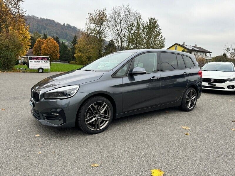 Gebraucht BMW 220 Gran Tourer Sport Line 190 PS (139 kW) 2019 Van / Kleinbus