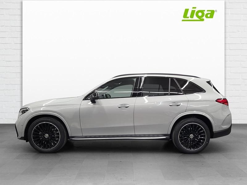 Neu Mercedes GLC220 AMG line 220 PS (161 kW) 2026 SUV