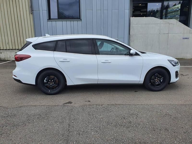 Neu Ford Focus Titanium X 155 PS (114 kW) 2025 Kombi