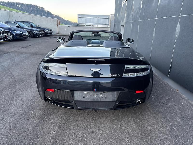 Gebraucht Aston Martin V8 Vantage 437 PS (321 kW) 2011 Schwarz Cabrio