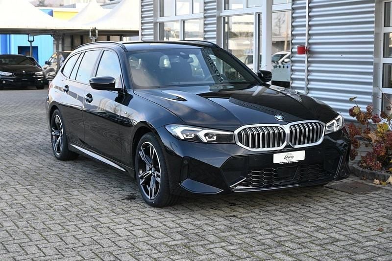 Gebraucht BMW 330 M Sport 245 PS (180 kW) 2024 Kombi