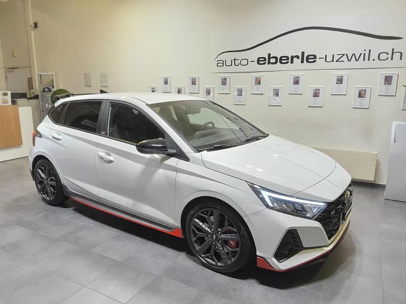 Weiss Gebraucht 2022 Hyundai i20 Limousine | CHF 26’900 (Guter Preis) - Bild 1/4