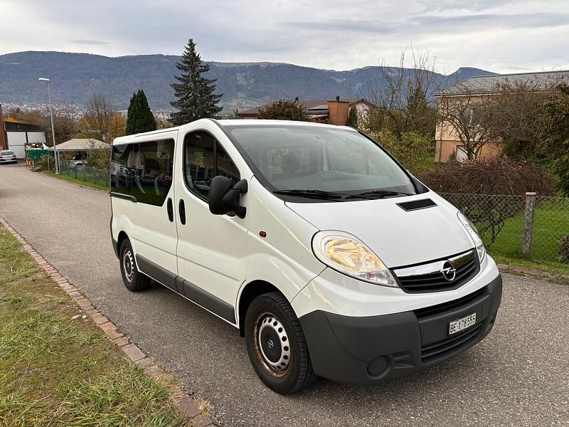Gebraucht 2012 Opel Vivaro Van / Kleinbus | CHF 13’000 (Teuer) - Bild 1/4