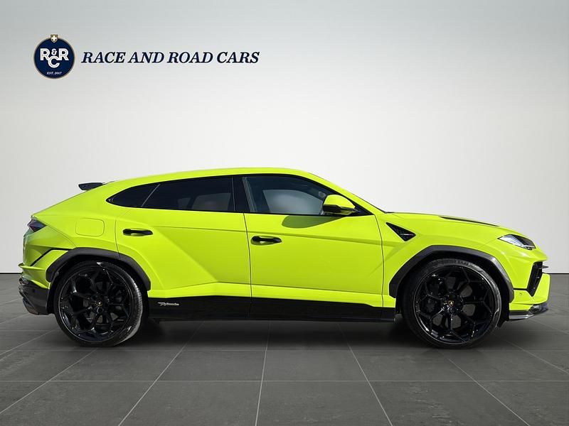 Gebraucht Lamborghini Urus 666 PS (489 kW) 2024 Grün SUV