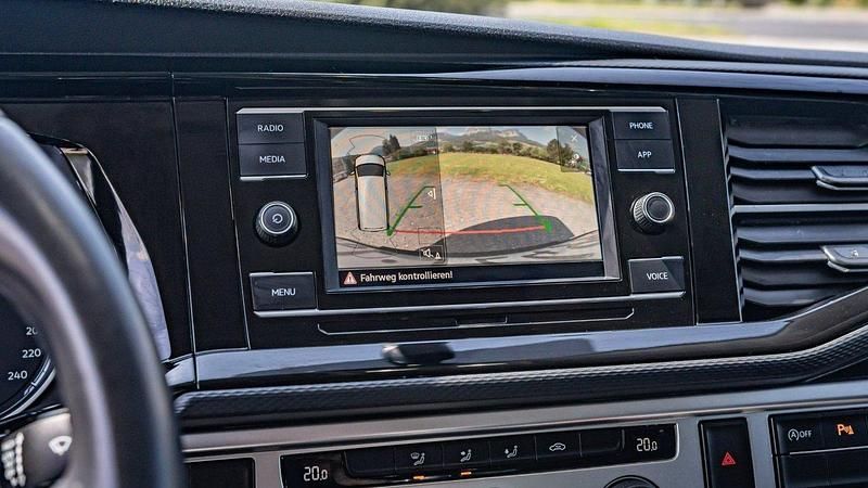 Gebraucht VW Multivan Comfortline 150 PS (110 kW) 2022 Van