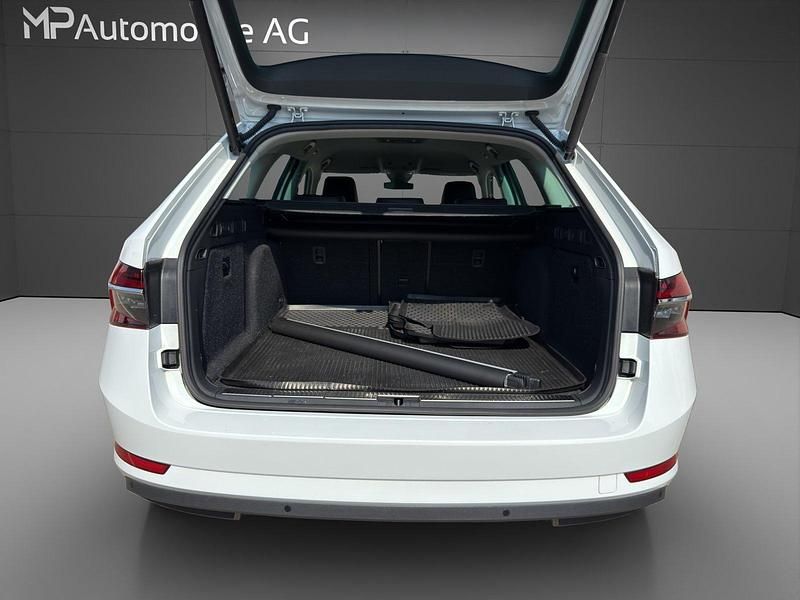 Gebraucht Skoda Superb Style 200 PS (147 kW) 2023 Kombi