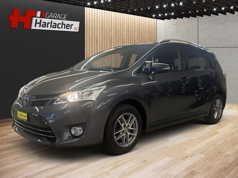 Gebraucht Toyota Verso Trend 147 PS (108 kW) 2015 Van / Kleinbus