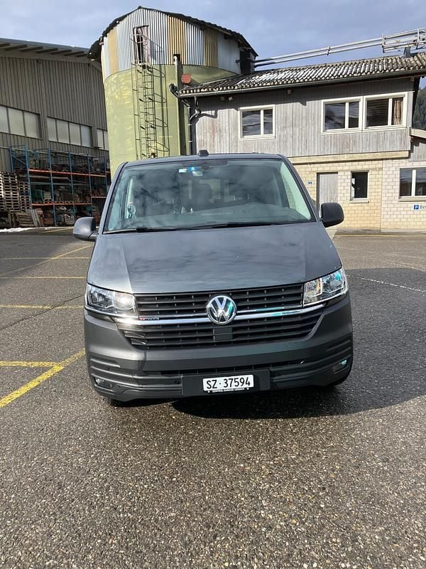 Gebraucht VW Caravelle Trendline 150 PS (110 kW) 2022 Van / Kleinbus