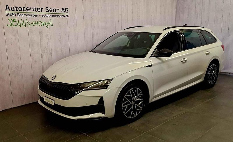 Weiss Gebraucht 2024 Skoda Octavia SportLine Kombi | CHF 39’960 (Teuer) - Bild 1/4