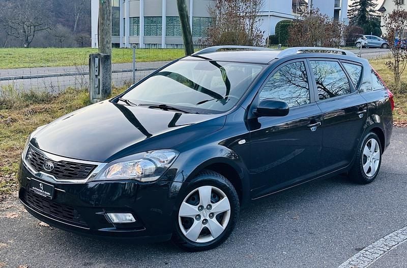 Gebraucht 2011 Kia Ceed Kleinwagen | CHF 4’990 (Etwas zu teuer) - Bild 1/4