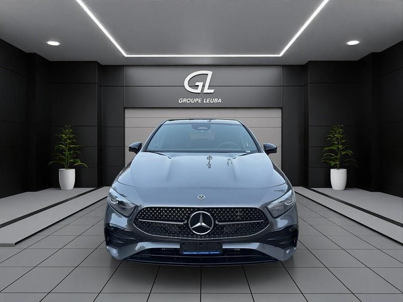 Gebraucht Mercedes A250 224 PS (164 kW) 2025 Grau Limousine