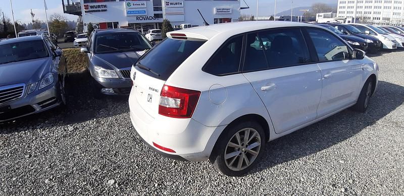 Gebraucht Skoda Rapid Ambition 105 PS (77 kW) 2013 Kleinwagen