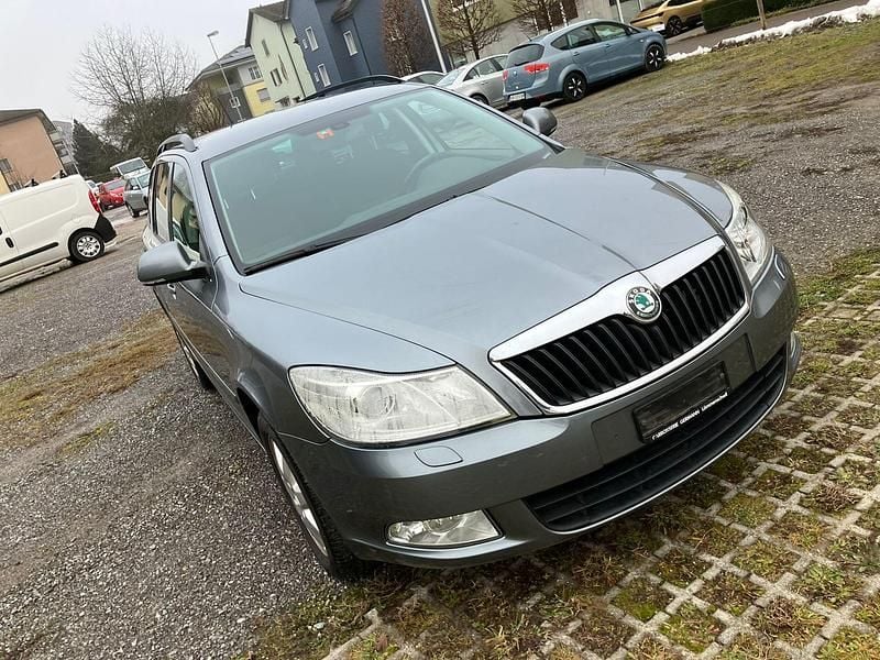 Gebraucht 2012 Skoda Octavia Elegance Kombi | CHF 3’990 (Superpreis) - Bild 1/4