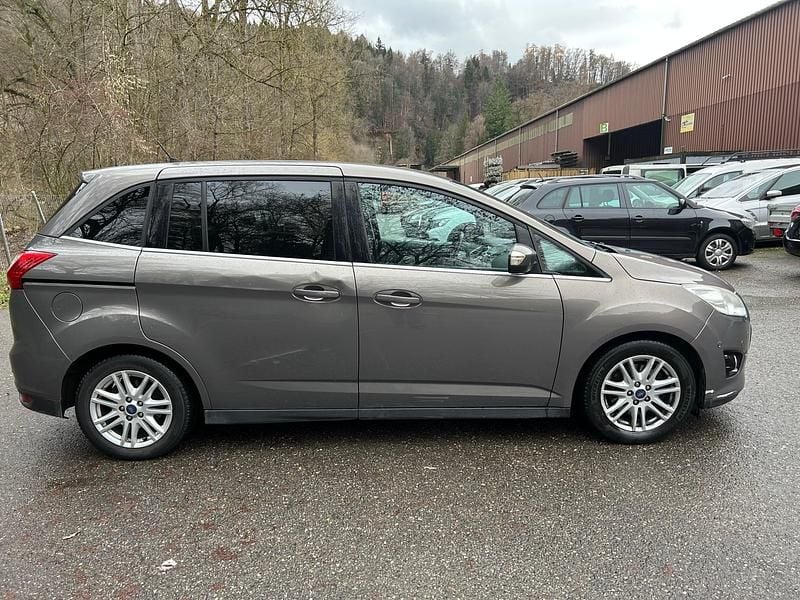 Gebraucht Ford Grand C-Max 125 PS (91 kW) 2013 Van / Kleinbus