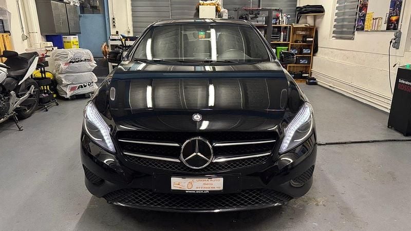 Gebraucht 2014 Mercedes 180 Limousine | CHF 7’999 - Bild 1/4