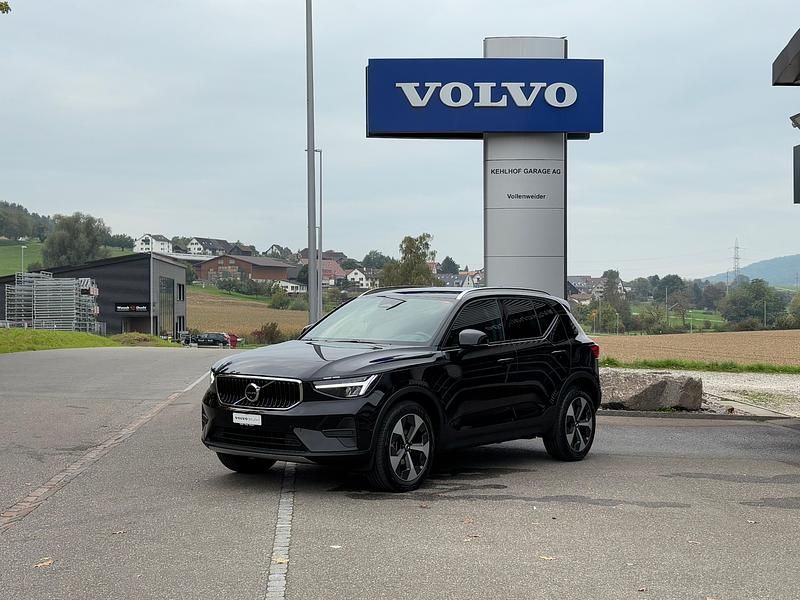 Schwarz Gebraucht 2024 Volvo XC40 SUV | CHF 37’400 (Etwas zu teuer) - Bild 1/4
