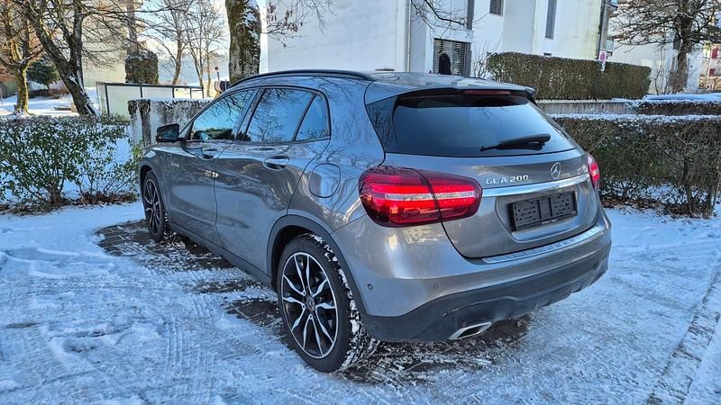 Gebraucht Mercedes GLA200 Night 156 PS (114 kW) 2019 SUV