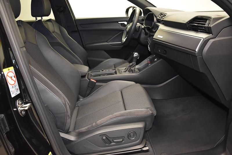 Gebraucht Audi Q3 Sportback Attraction 150 PS (110 kW) 2022 SUV