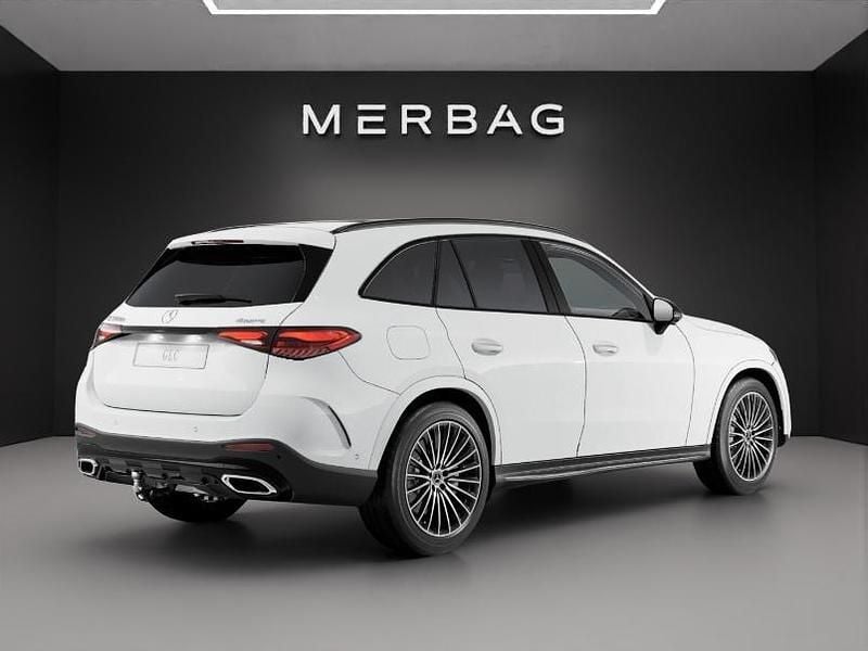 Neu Mercedes GLC300e 335 PS (246 kW) 2026 Weiss SUV