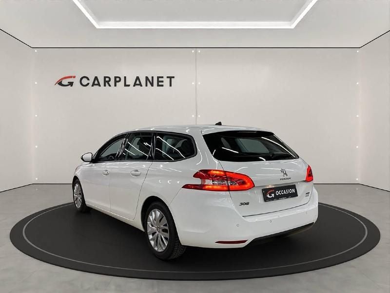 Gebraucht Peugeot 308 SW Active 120 PS (88 kW) 2015 Kombi