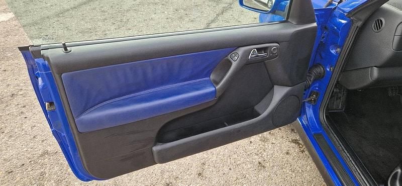 Gebraucht VW Golf Cabriolet Highline 116 PS (85 kW) 2001 Blau Cabrio