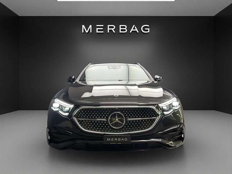 Neu Mercedes E300 197 PS (144 kW) 2025 Grau Kombi